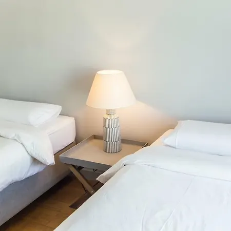 Papua Lazy Days Apartamento Ferrel (Leiria)